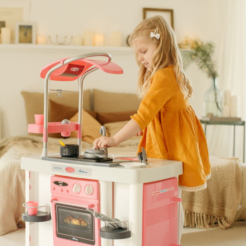 Cocina de madera con sonido